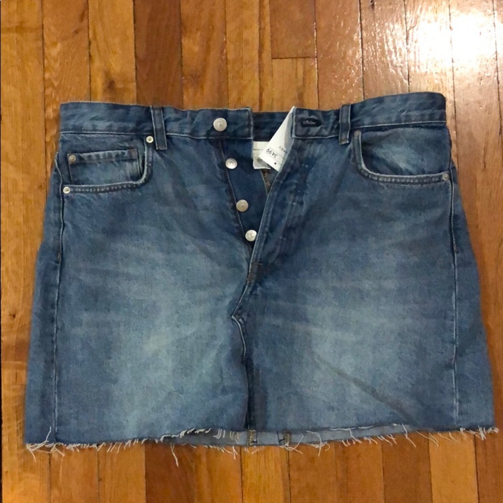H & M denim skirt